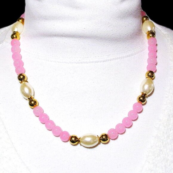Pink glass and white pearl bead necklace mixed with gold beads 20" - Picture 3 of 12